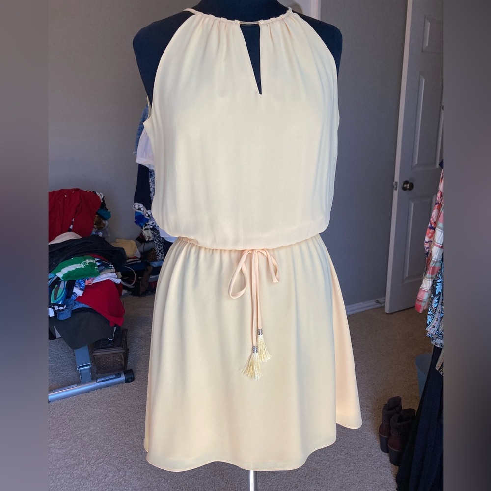 WHBM butter yellow Sleeveless Dress, with gold details and tassel tie, size 4